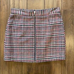 Forever 21 Houndstooth Zip Up Skirt